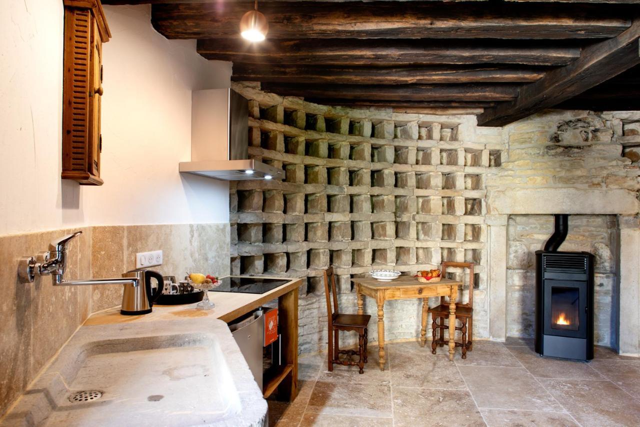 L'Hote Antique - Maison D'Hote- 4 Suites Avec Cuisine Pichanges Exterior foto